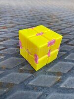 Бесконечный куб Infinity Cube маленький желтый